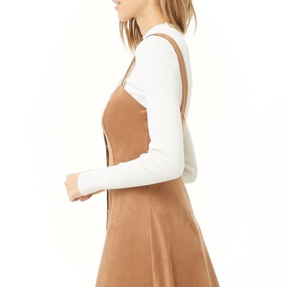 đź’•ONE DAY SALEđź’• Forever 21 suede snap dress - Picture 2 of 12